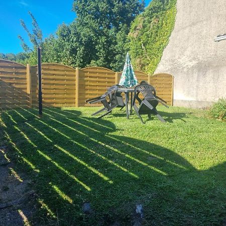 Jolie Petite Maison Dans Village Fortifie Brigueuil Zewnętrze zdjęcie