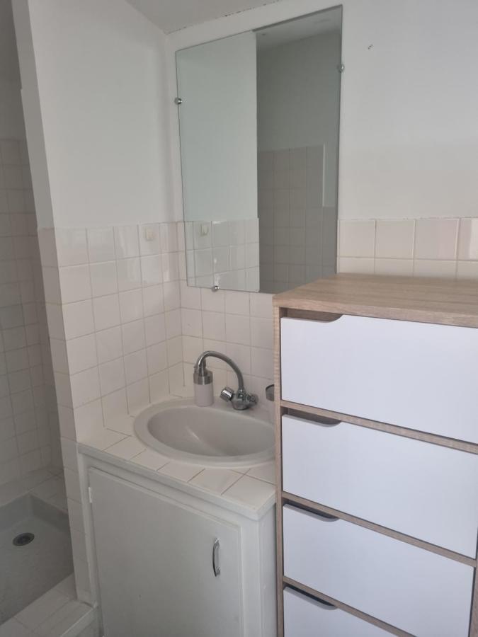 Jolie Petite Maison Dans Village Fortifie Brigueuil Zewnętrze zdjęcie