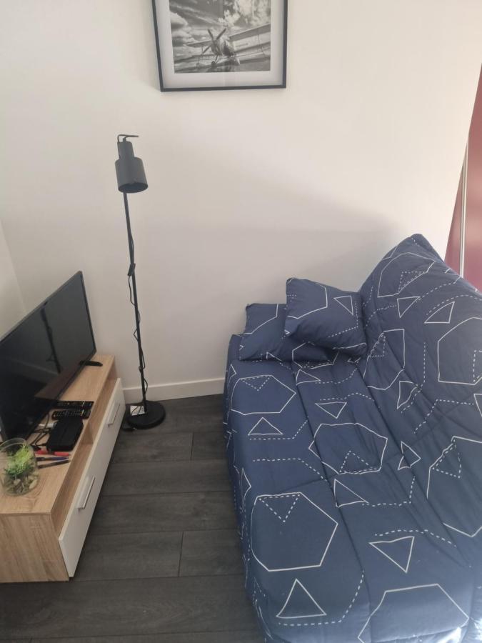 Jolie Petite Maison Dans Village Fortifie Brigueuil Zewnętrze zdjęcie